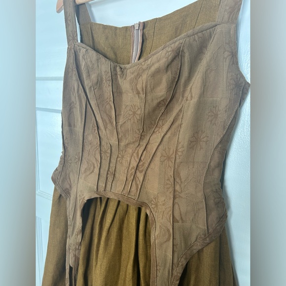 Linennaive Rococo Linen Maxi Dress - Picture 2 of 5